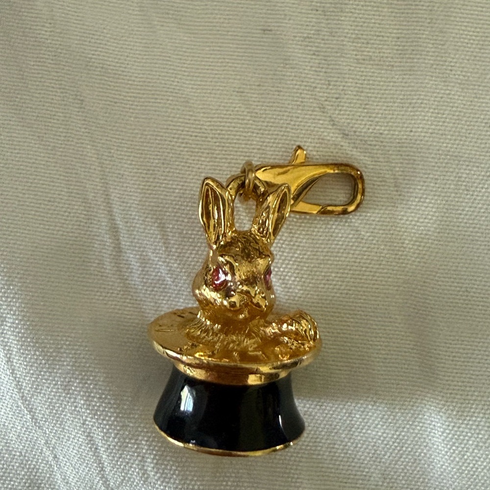 Charm zipper pull Life is Magic rabbit in top hat